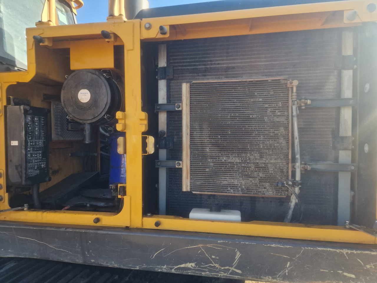 VOLVO EC220 E - 굴착기 : 사진 5 VOLVO EC220 E - 굴착기 : 사진 5
