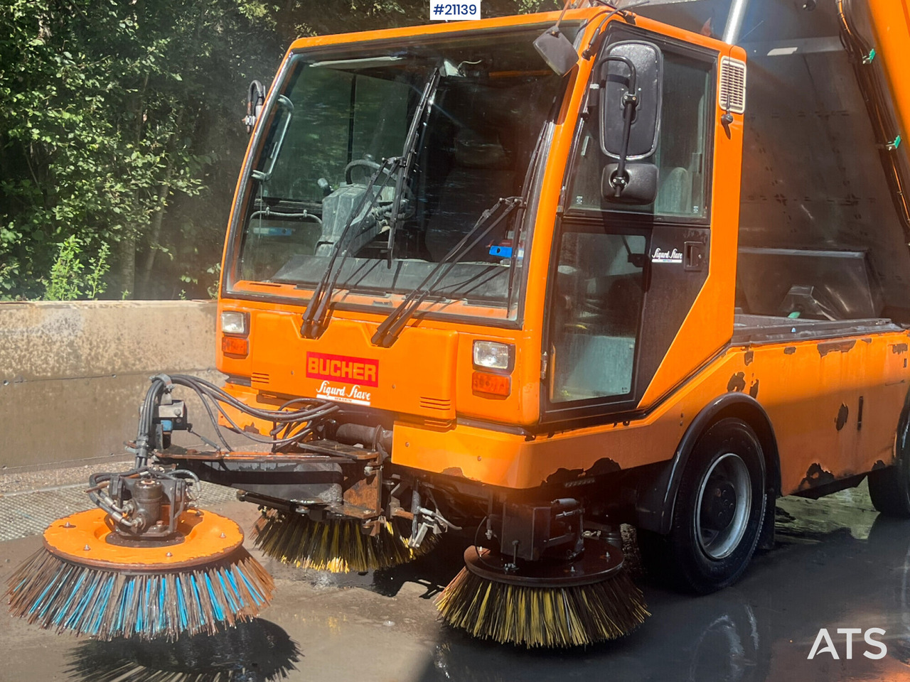 Bucher CityCat 5000 - 거리 청소 차량 : 사진 2 Bucher CityCat 5000 - 거리 청소 차량 : 사진 2