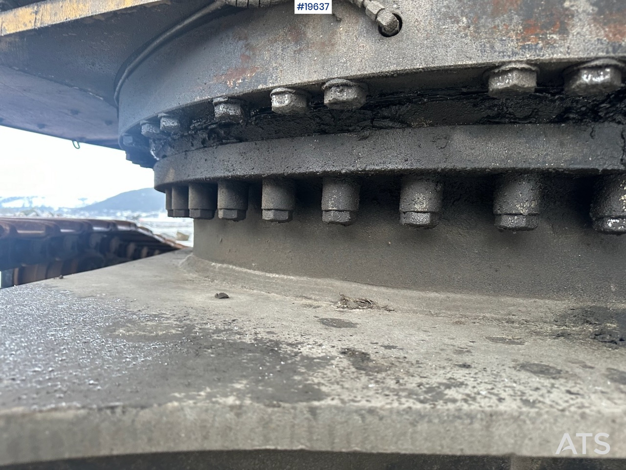 굴착기 Caterpillar 300D : 사진 18