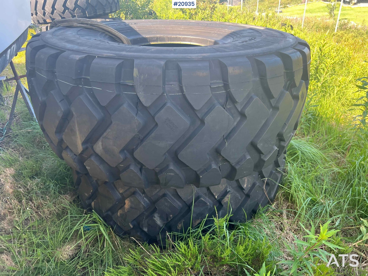 Dekk Til Moxy dumper - 휠 및 타이어 패키지 건설기계 용 : 사진 4 Dekk Til Moxy dumper - 휠 및 타이어 패키지 건설기계 용 : 사진 4