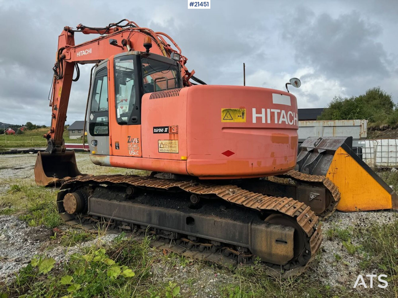 Hitachi ZX225 US - 크롤러 굴삭기 : 사진 3 Hitachi ZX225 US - 크롤러 굴삭기 : 사진 3