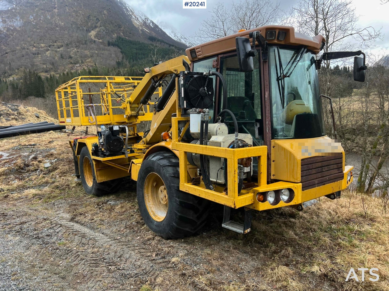 Hydrema 912B m/ 2007 Essverk Plattform 912 lift med rotasjon på korg og fjernkontroll - 관절 덤프 : 사진 2 Hydrema 912B m/ 2007 Essverk Plattform 912 lift med rotasjon på korg og fjernkontroll - 관절 덤프 : 사진 2