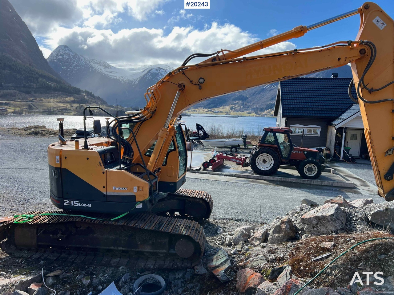 Hyundai Robex 235LCR-9 - 굴착기 : 사진 3 Hyundai Robex 235LCR-9 - 굴착기 : 사진 3