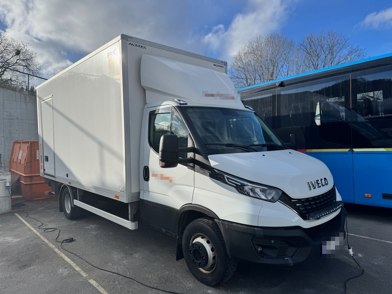 Iveco 70C21 - 박스 트럭 : 사진 1 Iveco 70C21 - 박스 트럭 : 사진 1