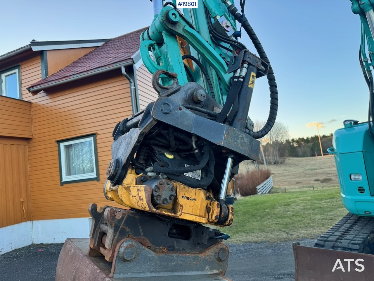 굴착기 Kobelco SK75SR-3E : 사진 24