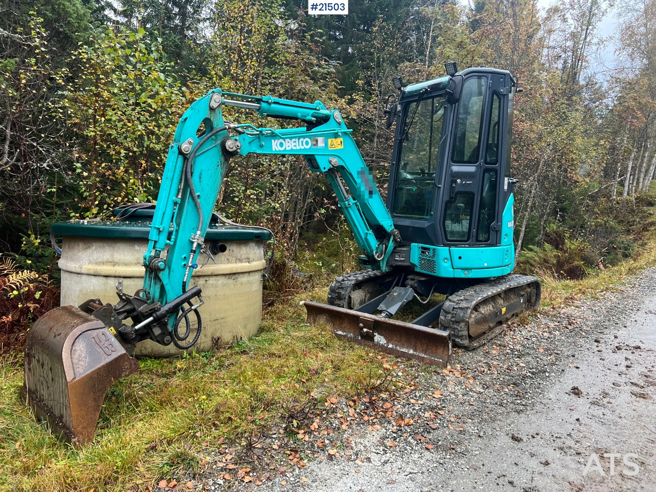 Kobelco Sk25SR-6E Gravemaskin m/ pusseskuffe,graveskuffe og tilt - 미니 굴삭기 : 사진 1 Kobelco Sk25SR-6E Gravemaskin m/ pusseskuffe,graveskuffe og tilt - 미니 굴삭기 : 사진 1