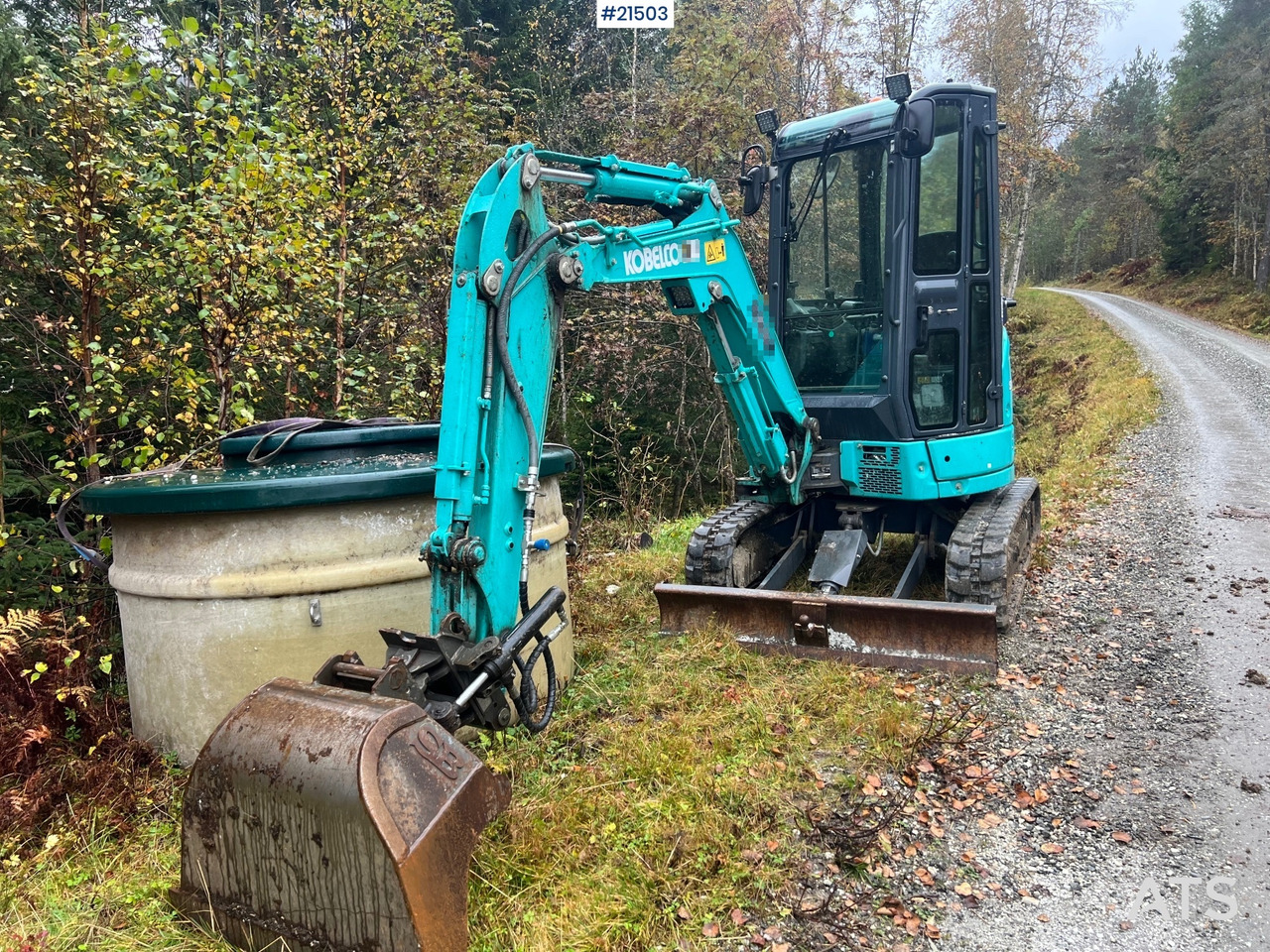 Kobelco Sk25SR-6E Gravemaskin m/ pusseskuffe,graveskuffe og tilt - 미니 굴삭기 : 사진 4 Kobelco Sk25SR-6E Gravemaskin m/ pusseskuffe,graveskuffe og tilt - 미니 굴삭기 : 사진 4