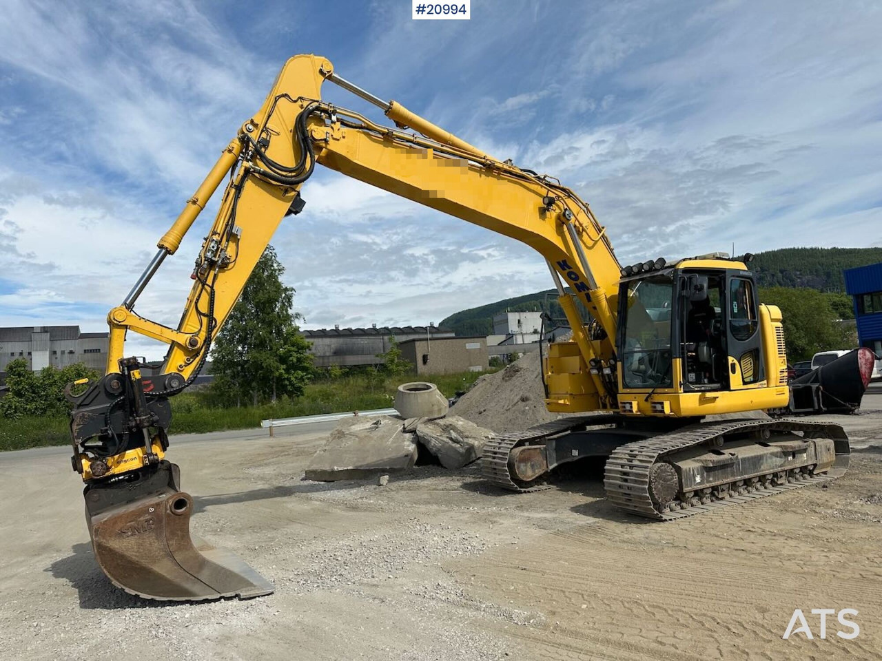 Komatsu PC228USLC-10 - 크롤러 굴삭기 : 사진 2 Komatsu PC228USLC-10 - 크롤러 굴삭기 : 사진 2