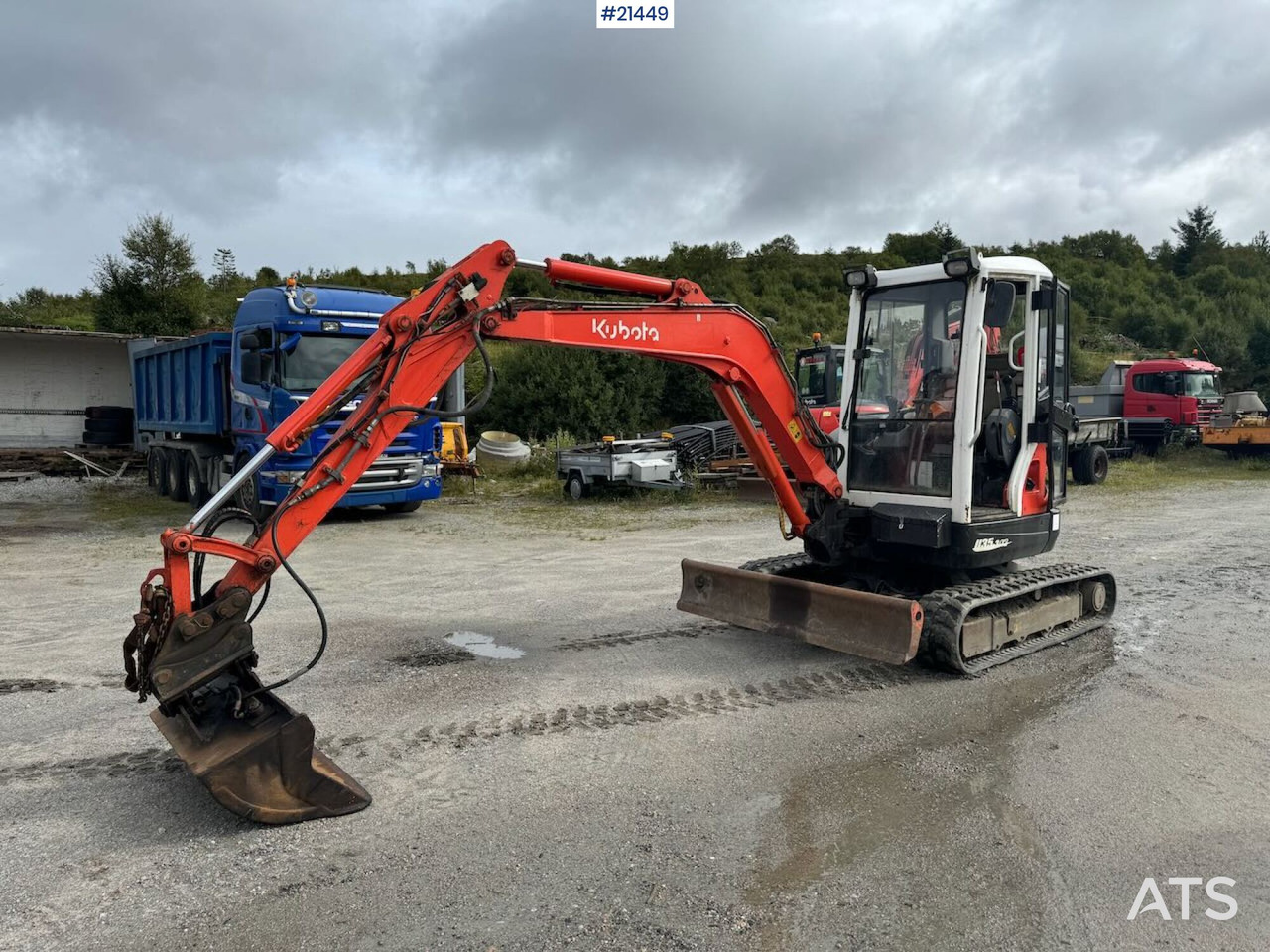 Kubota U35-3 - 미니 굴삭기 : 사진 1 Kubota U35-3 - 미니 굴삭기 : 사진 1