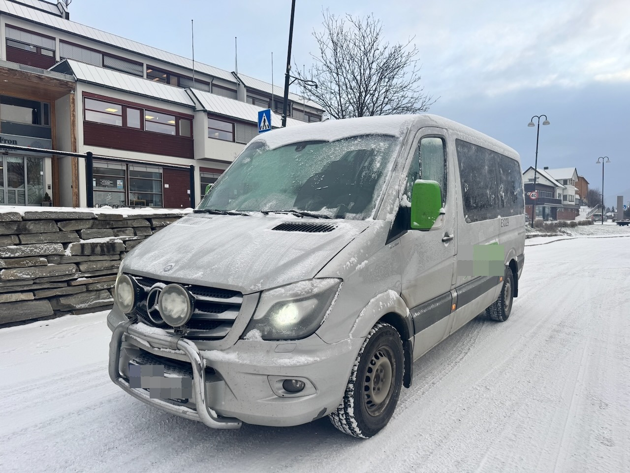 Mercedes Sprinter 316 Minibuss. 9 seter og Rullestolrampe. SE VIDEO - 소형 버스, 승합차 : 사진 2 Mercedes Sprinter 316 Minibuss. 9 seter og Rullestolrampe. SE VIDEO - 소형 버스, 승합차 : 사진 2