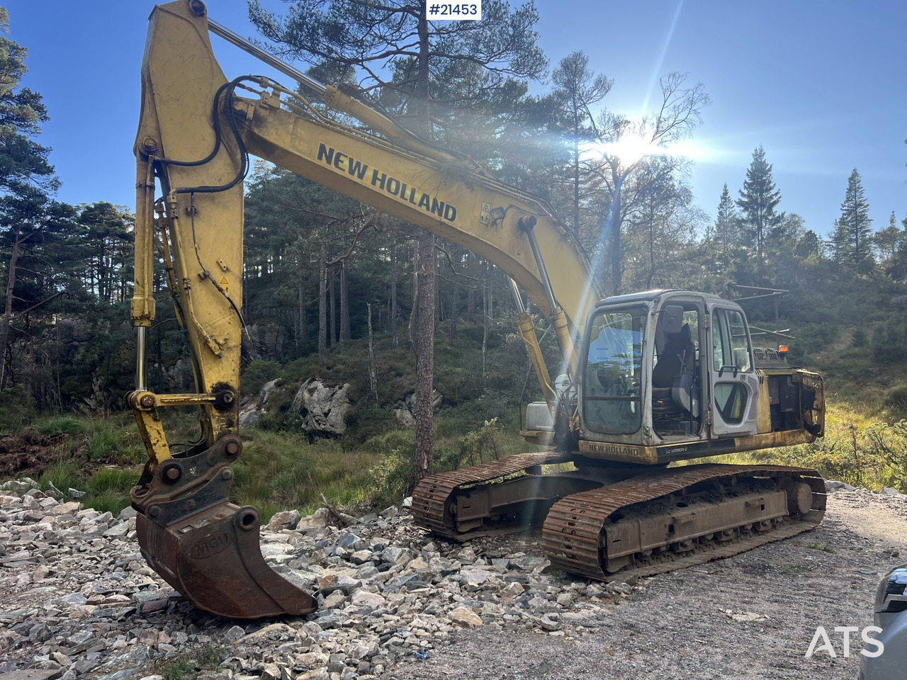 New Holland E215 Gravemaskin - 크롤러 굴삭기 : 사진 1 New Holland E215 Gravemaskin - 크롤러 굴삭기 : 사진 1