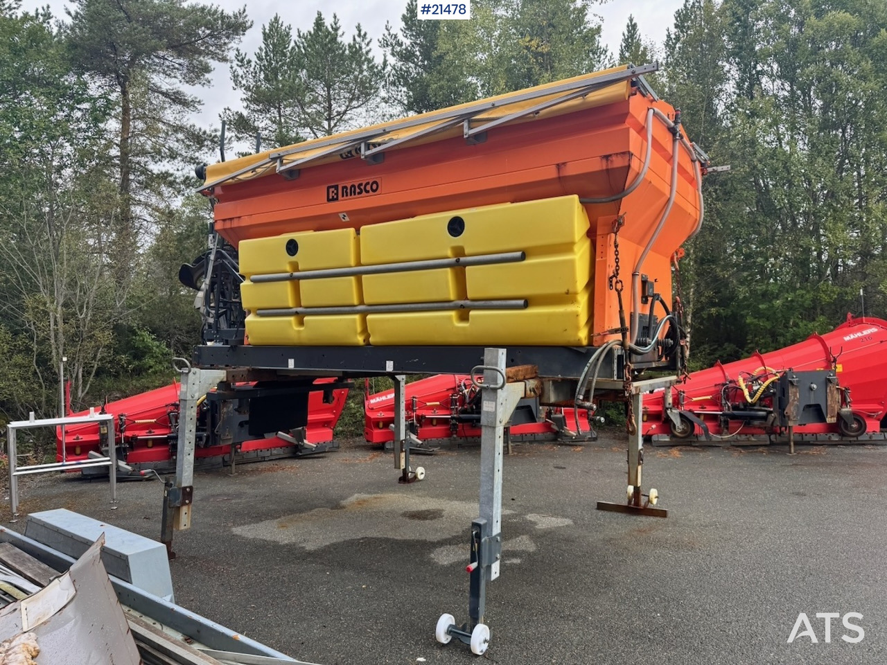 Rasco L4500 - 모래/ 소금 살포기 : 사진 2 Rasco L4500 - 모래/ 소금 살포기 : 사진 2