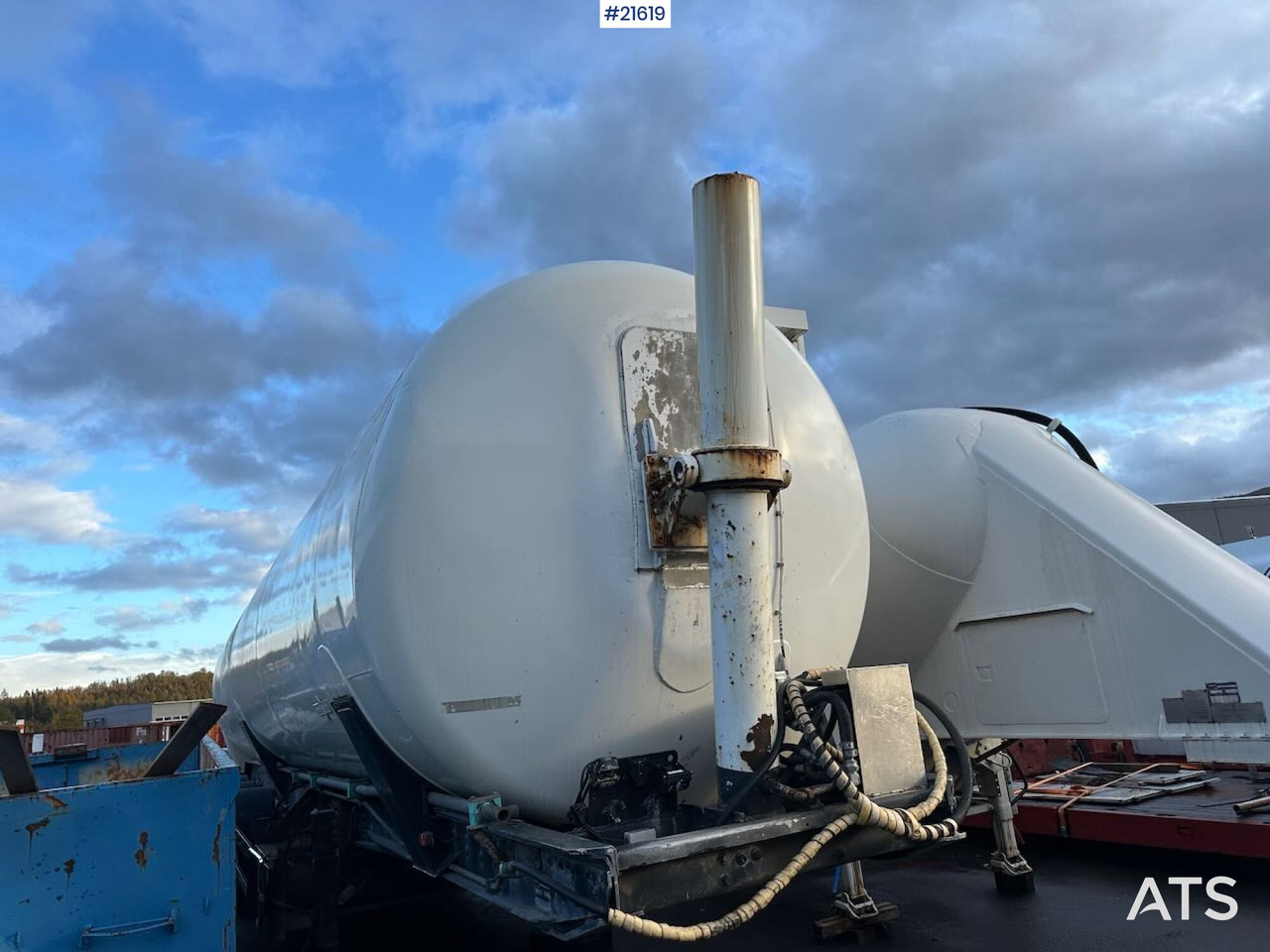 Spitzer 1996 Spitzer silo-trailer 3 akslet bulkhenger - 사일로 세미 트레일러 : 사진 3 Spitzer 1996 Spitzer silo-trailer 3 akslet bulkhenger - 사일로 세미 트레일러 : 사진 3