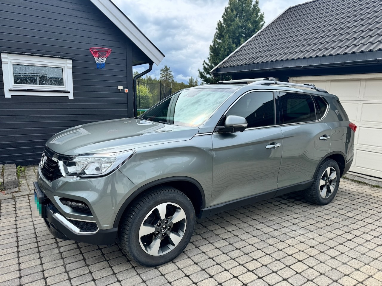 Ssangyong Rexton - 차량 : 사진 2 Ssangyong Rexton - 차량 : 사진 2