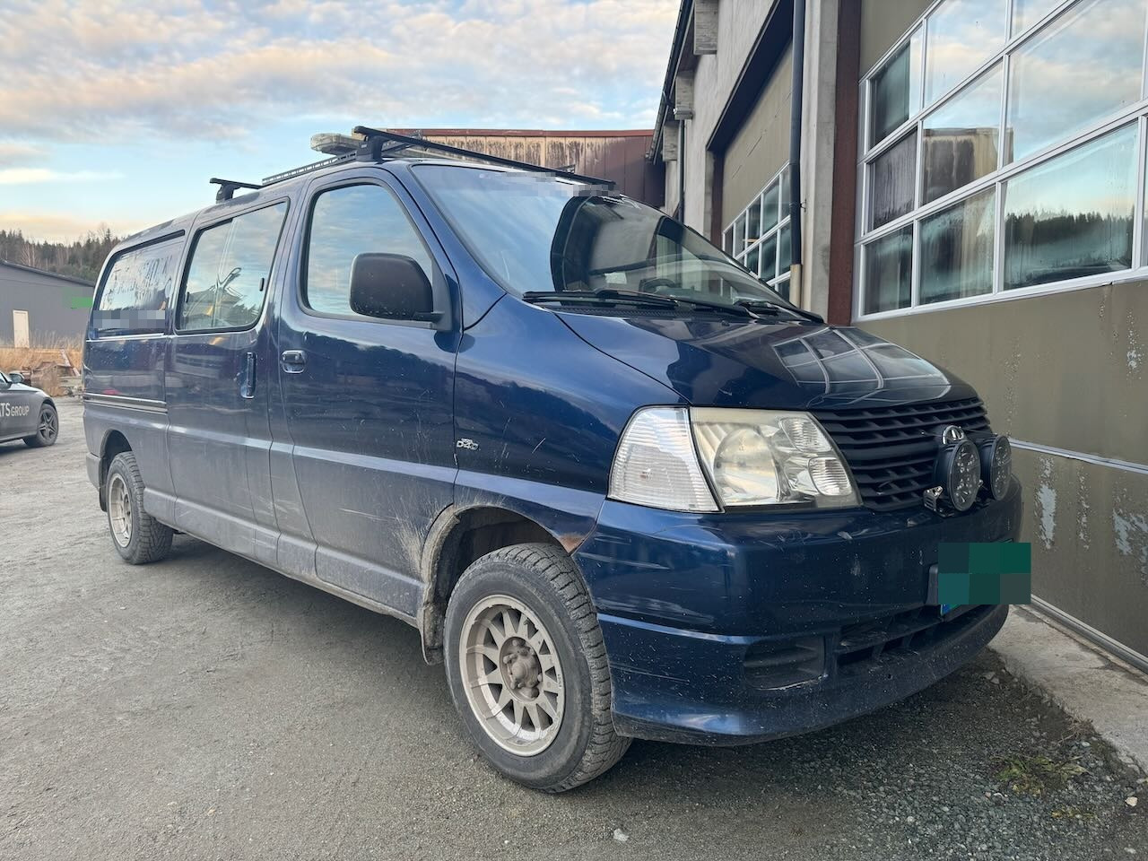 Toyota HIACE - 패널 밴 : 사진 2 Toyota HIACE - 패널 밴 : 사진 2