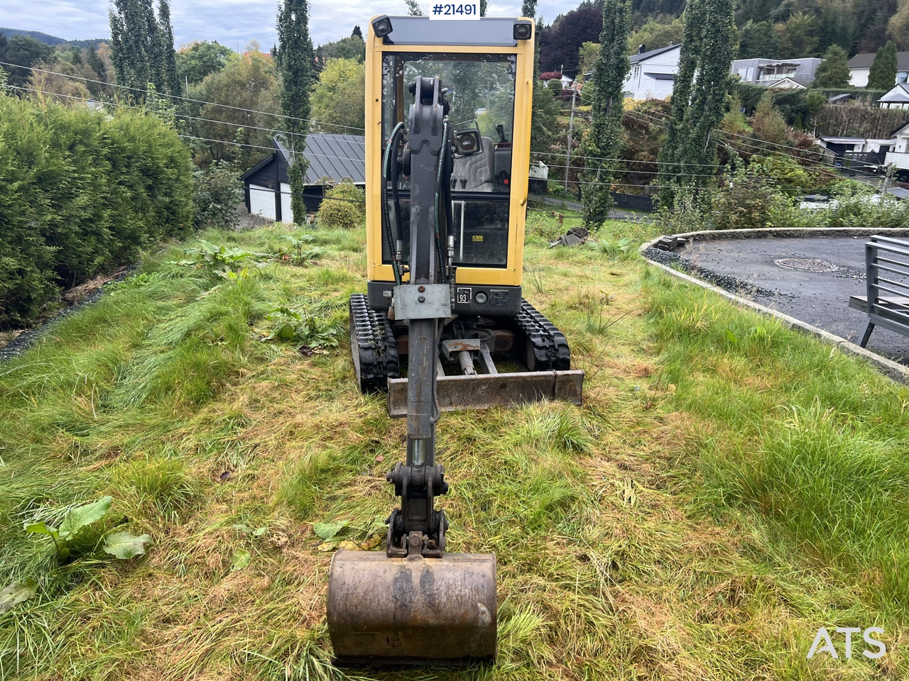 Volvo EC15B - 미니 굴삭기 : 사진 3 Volvo EC15B - 미니 굴삭기 : 사진 3