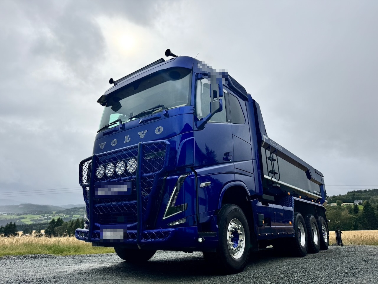 Volvo FH16 - 덤프트럭 : 사진 2 Volvo FH16 - 덤프트럭 : 사진 2