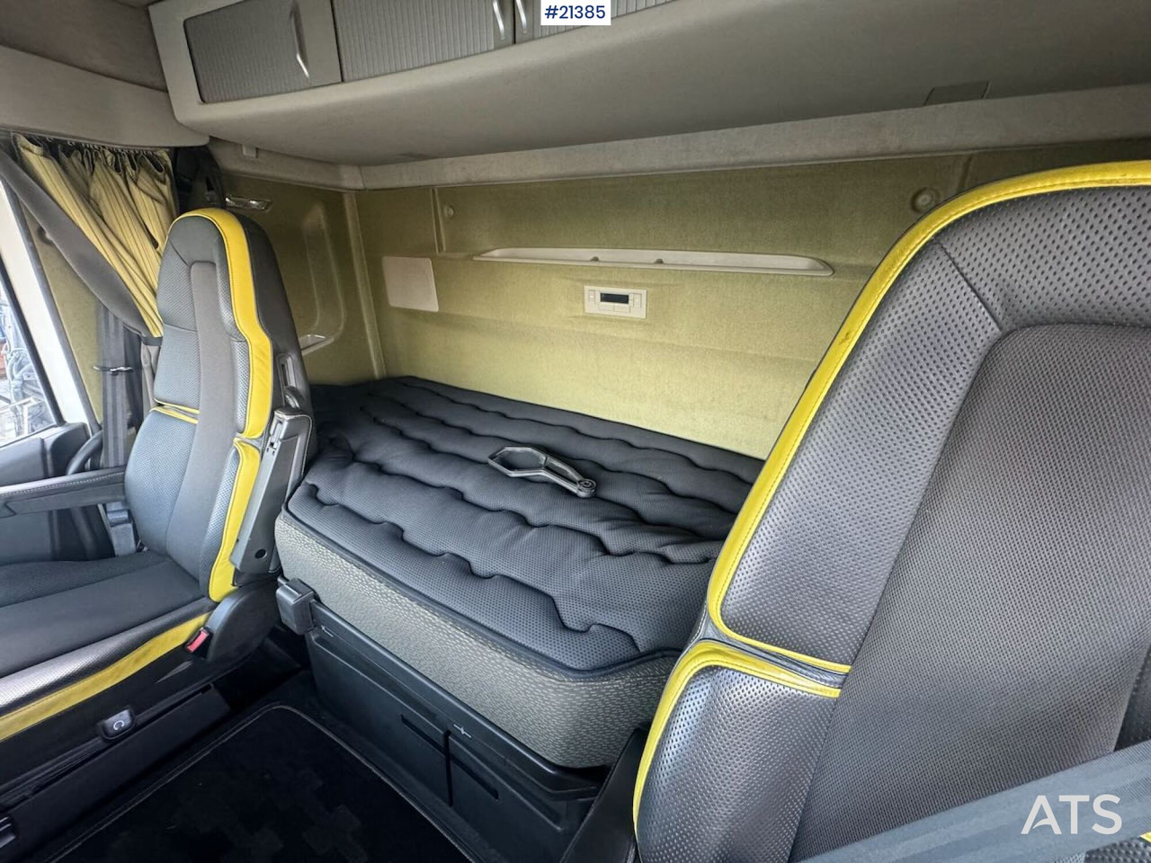 리스 Volvo FH16 Volvo FH16 : 사진 26