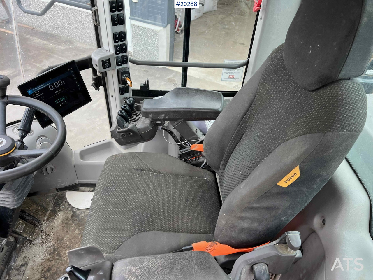 휠 로더 Volvo L110H : 사진 36