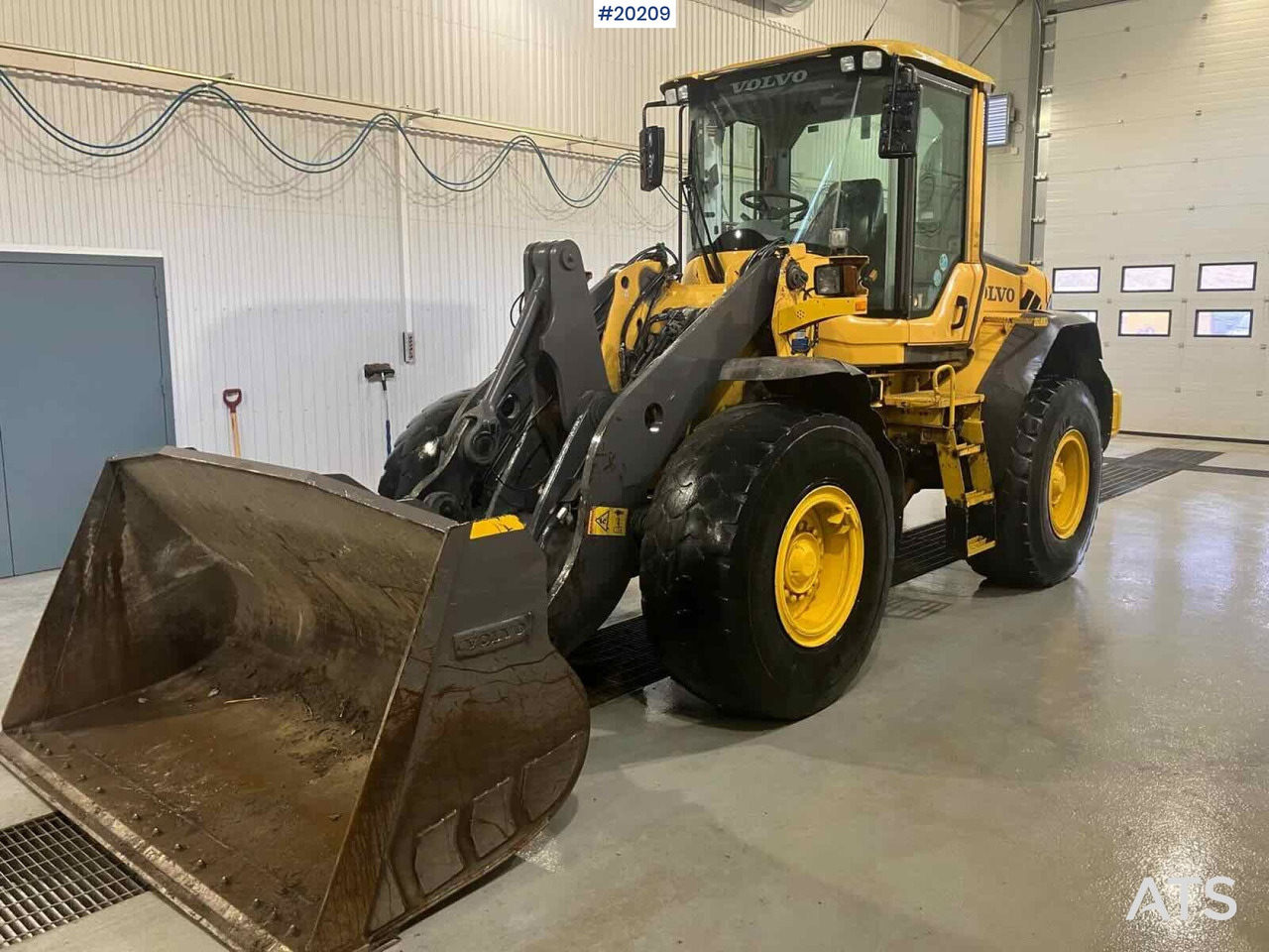 Volvo L70F - 휠 로더 : 사진 1 Volvo L70F - 휠 로더 : 사진 1