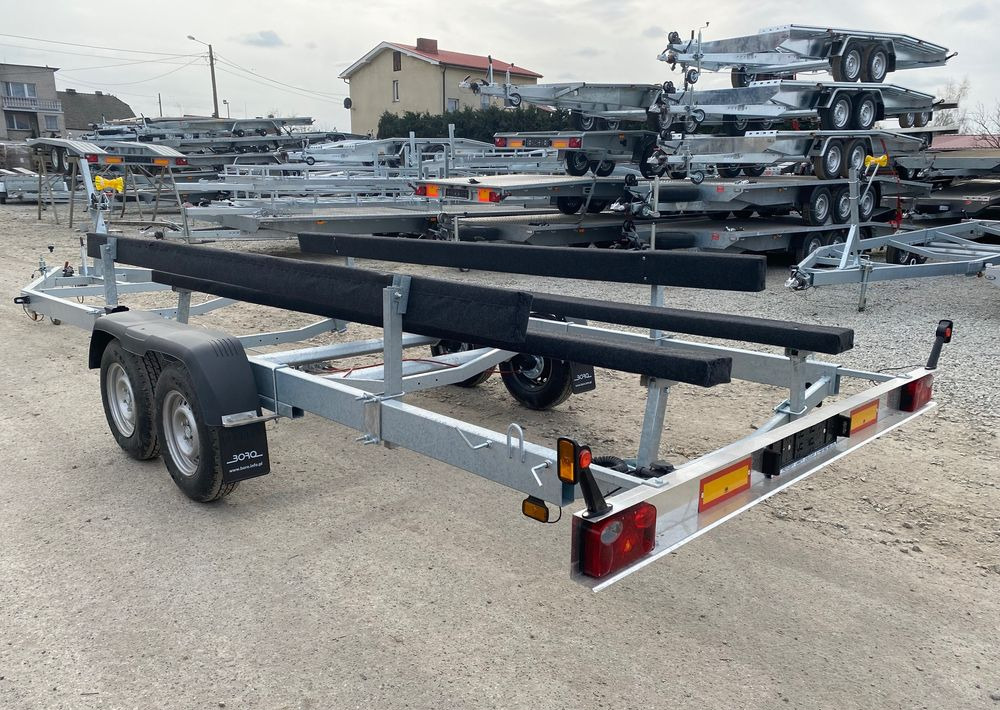 Boro PRZYCZEPA PODŁODZIOWA STYL AMERYKAŃSKI 7,30m - 보트 트레일러 : 사진 4 Boro PRZYCZEPA PODŁODZIOWA STYL AMERYKAŃSKI 7,30m - 보트 트레일러 : 사진 4