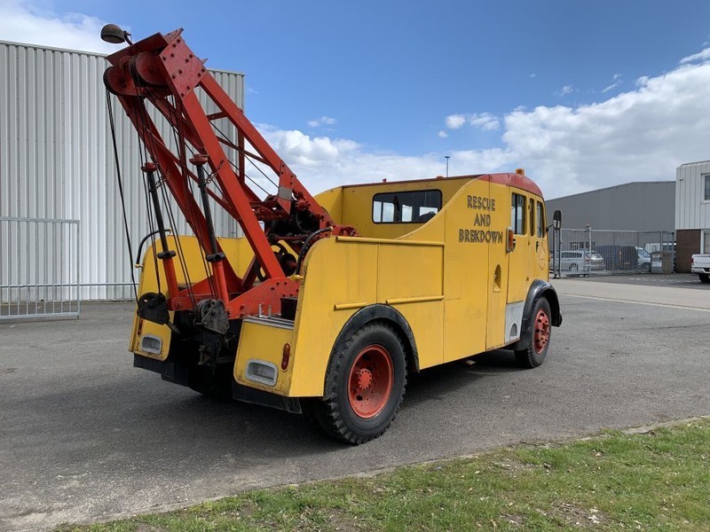 Commercial Commer Wrecker Afsleep Berging 1952 Barnfinds and Restoration projects Dubbelcabine bergingsvoertuig - 견인 트럭 : 사진 2 Commercial Commer Wrecker Afsleep Berging 1952 Barnfinds and Restoration projects Dubbelcabine bergingsvoertuig - 견인 트럭 : 사진 2