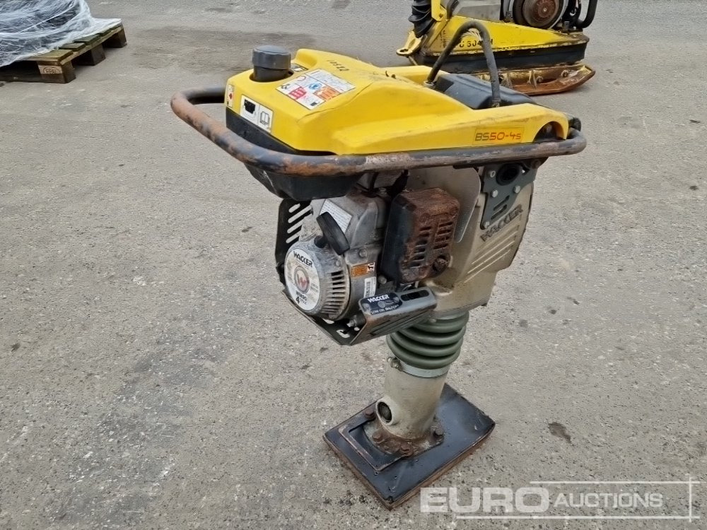 2008 Wacker Neuson BS50-4S - 아스팔트 기계 : 사진 3 2008 Wacker Neuson BS50-4S - 아스팔트 기계 : 사진 3