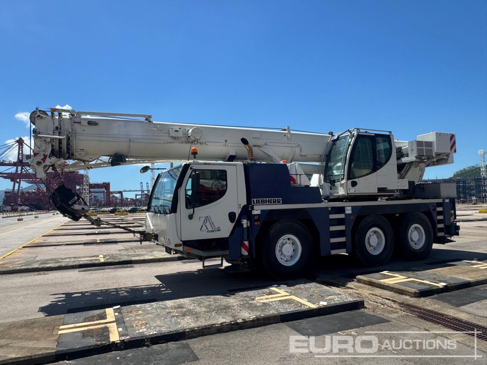 2010 Liebherr LTM1050-3.1 - 모바일 크레인 : 사진 1 2010 Liebherr LTM1050-3.1 - 모바일 크레인 : 사진 1