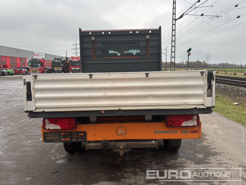 2012 Mercedes Benz Sprinter - 플랫베드 밴 : 사진 4 2012 Mercedes Benz Sprinter - 플랫베드 밴 : 사진 4