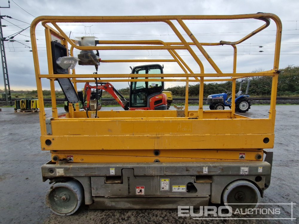 2013 Haulotte Compact 8 - 고가작업 플랫폼 : 사진 2 2013 Haulotte Compact 8 - 고가작업 플랫폼 : 사진 2