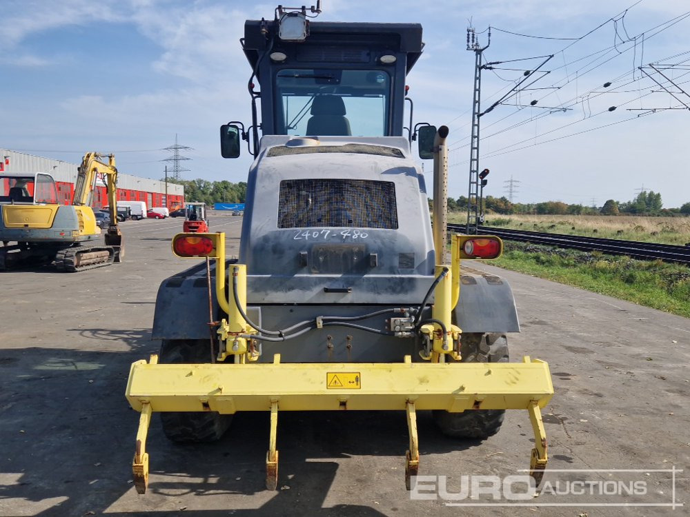 2015 HBM-Nobas BG110T-5 - 그레이더 : 사진 4 2015 HBM-Nobas BG110T-5 - 그레이더 : 사진 4