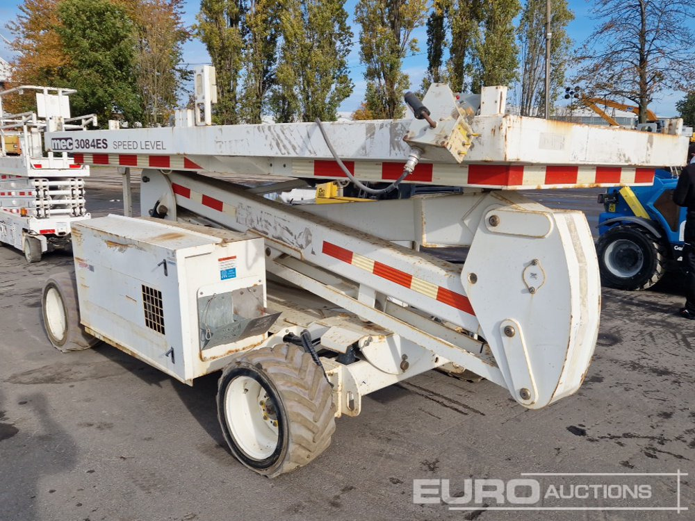 2015 JLG MEC3084ES - 시저 리프트 : 사진 4 2015 JLG MEC3084ES - 시저 리프트 : 사진 4