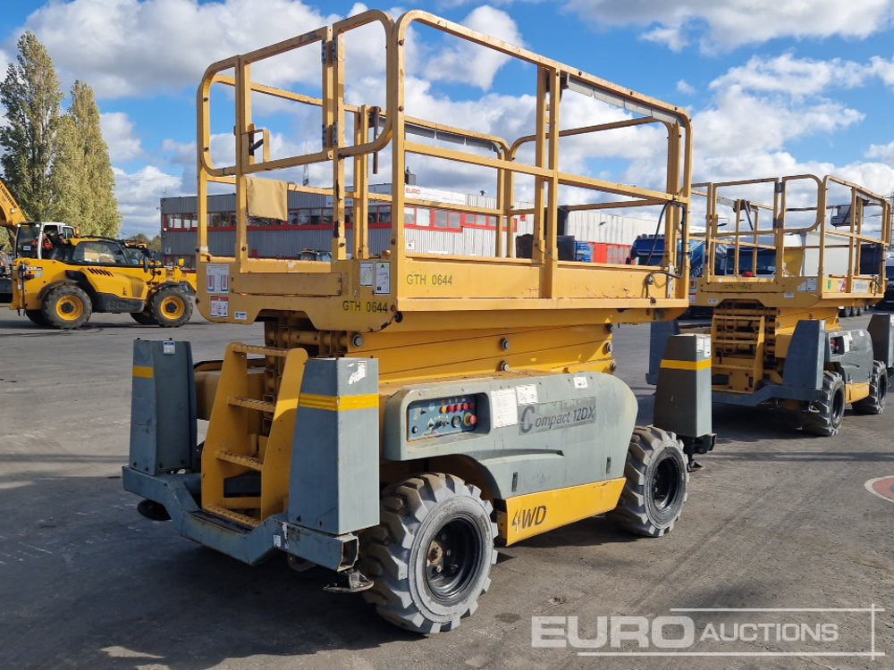 2017 Haulotte Compact 12DX - 시저 리프트 : 사진 4 2017 Haulotte Compact 12DX - 시저 리프트 : 사진 4