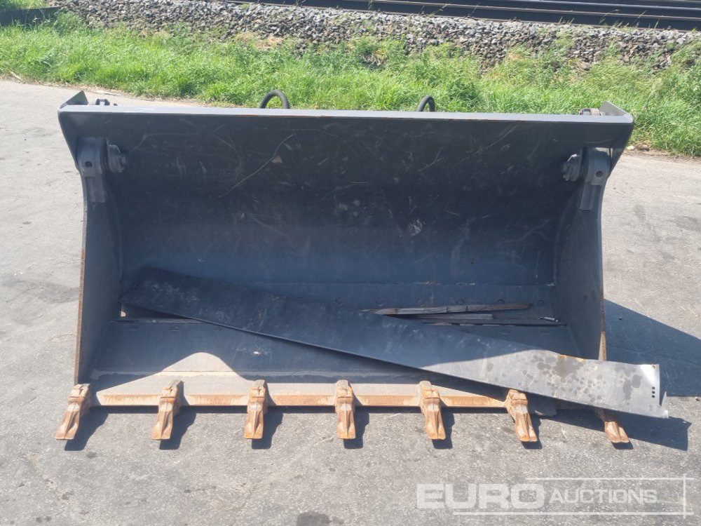 2020 Volvo 74" 4in1 Front Loading Bucket to suit Wheeled Loader - 버킷 : 사진 5 2020 Volvo 74" 4in1 Front Loading Bucket to suit Wheeled Loader - 버킷 : 사진 5