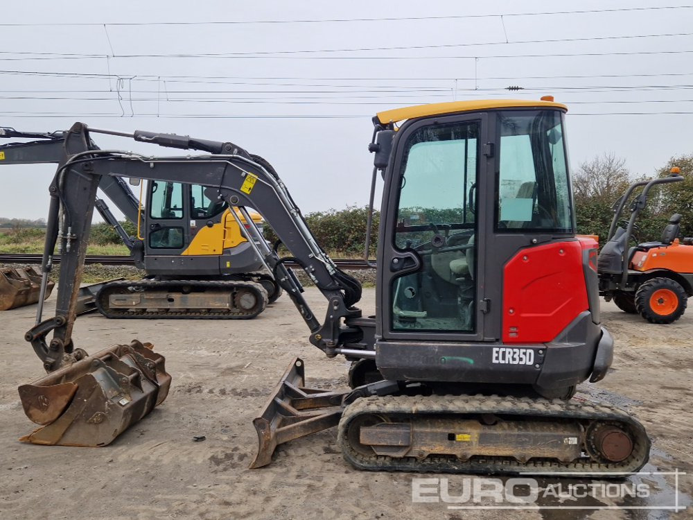 2021 Volvo ECR35D - 미니 굴삭기 : 사진 2 2021 Volvo ECR35D - 미니 굴삭기 : 사진 2