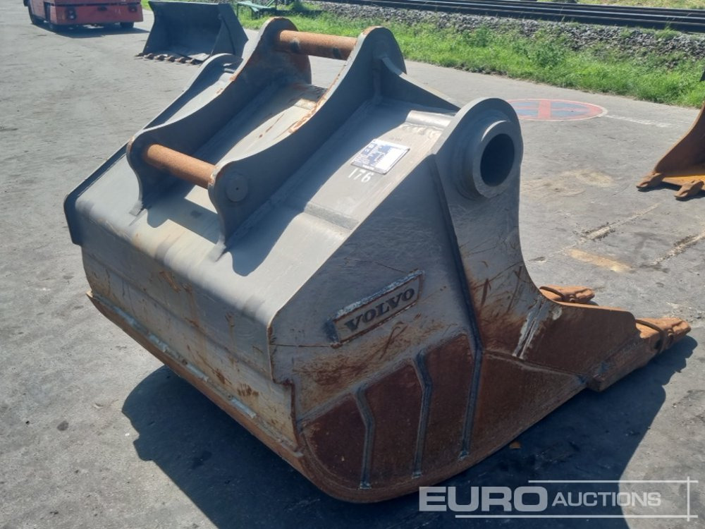 2022 Volvo 53" Digging Bucket to suit 65mm Pin - 버킷 : 사진 3 2022 Volvo 53" Digging Bucket to suit 65mm Pin - 버킷 : 사진 3