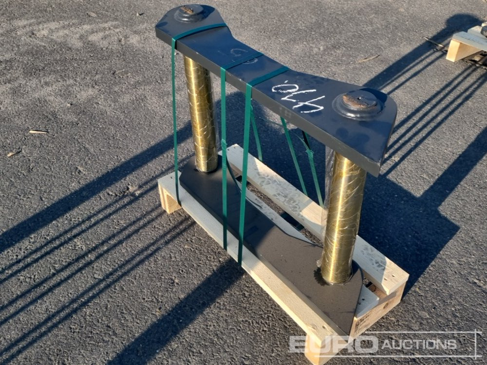 Häner OQ65 implement frame for converting mechanical attachments Internal width: 440mm, Centre distance: 530 mm, Axle diameter:65 mm - 퀵 커플러 : 사진 3 Häner OQ65 implement frame for converting mechanical attachments Internal width: 440mm, Centre distance: 530 mm, Axle diameter:65 mm - 퀵 커플러 : 사진 3