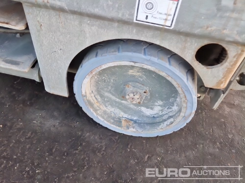 Haulotte Electric Scissor Lift - 고가작업 플랫폼 : 사진 5 Haulotte Electric Scissor Lift - 고가작업 플랫폼 : 사진 5