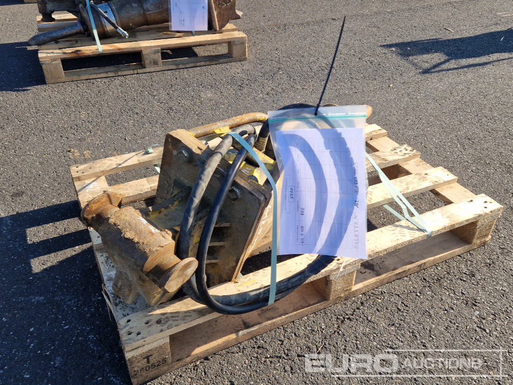 Hydraulic Breaker - 유압 해머 : 사진 1 Hydraulic Breaker - 유압 해머 : 사진 1