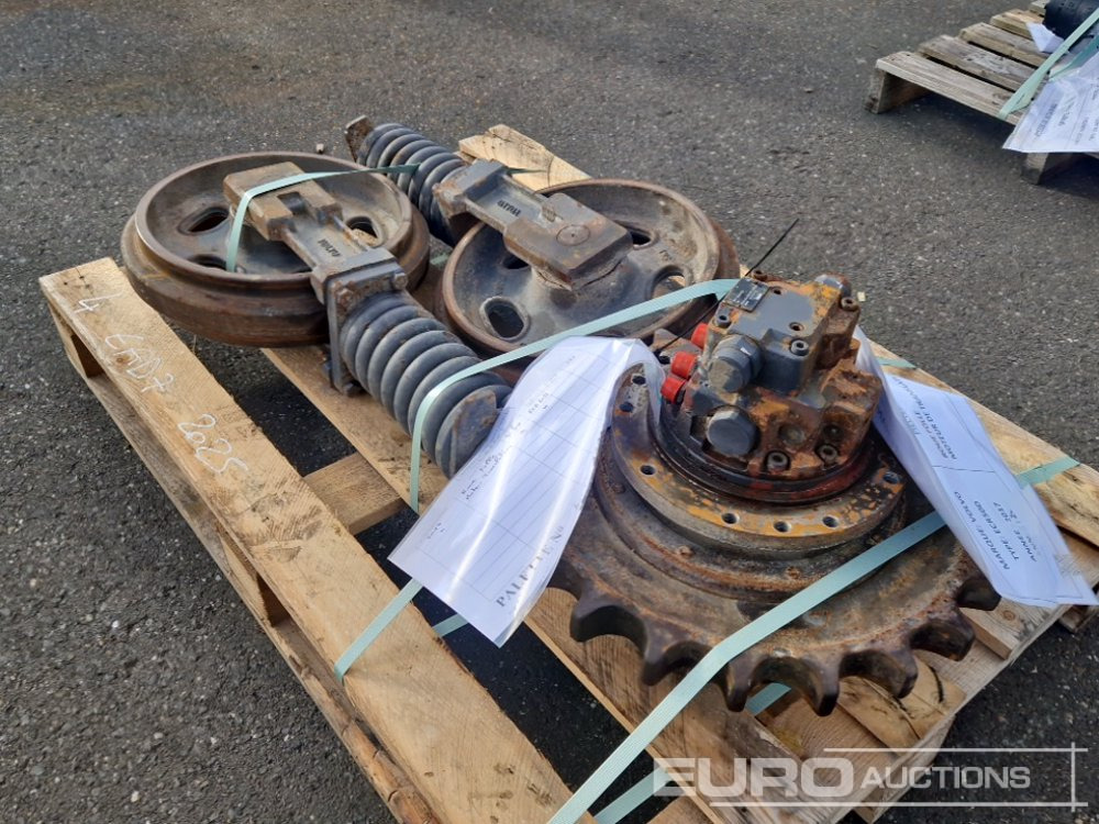 Idler (2 of) + Final Drive to suit Volvo ECR50D - 예비 부속 굴착기 용 : 사진 3 Idler (2 of) + Final Drive to suit Volvo ECR50D - 예비 부속 굴착기 용 : 사진 3
