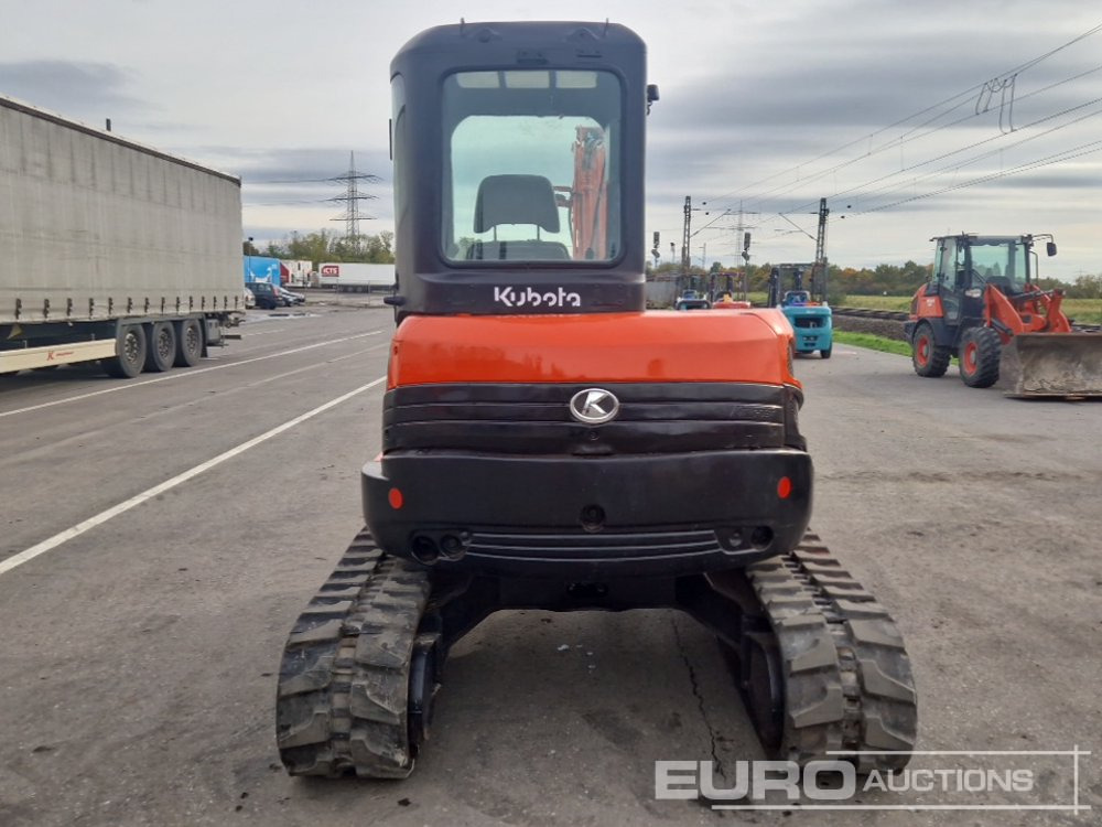 Kubota U55-4 - 미니 굴삭기 : 사진 4 Kubota U55-4 - 미니 굴삭기 : 사진 4