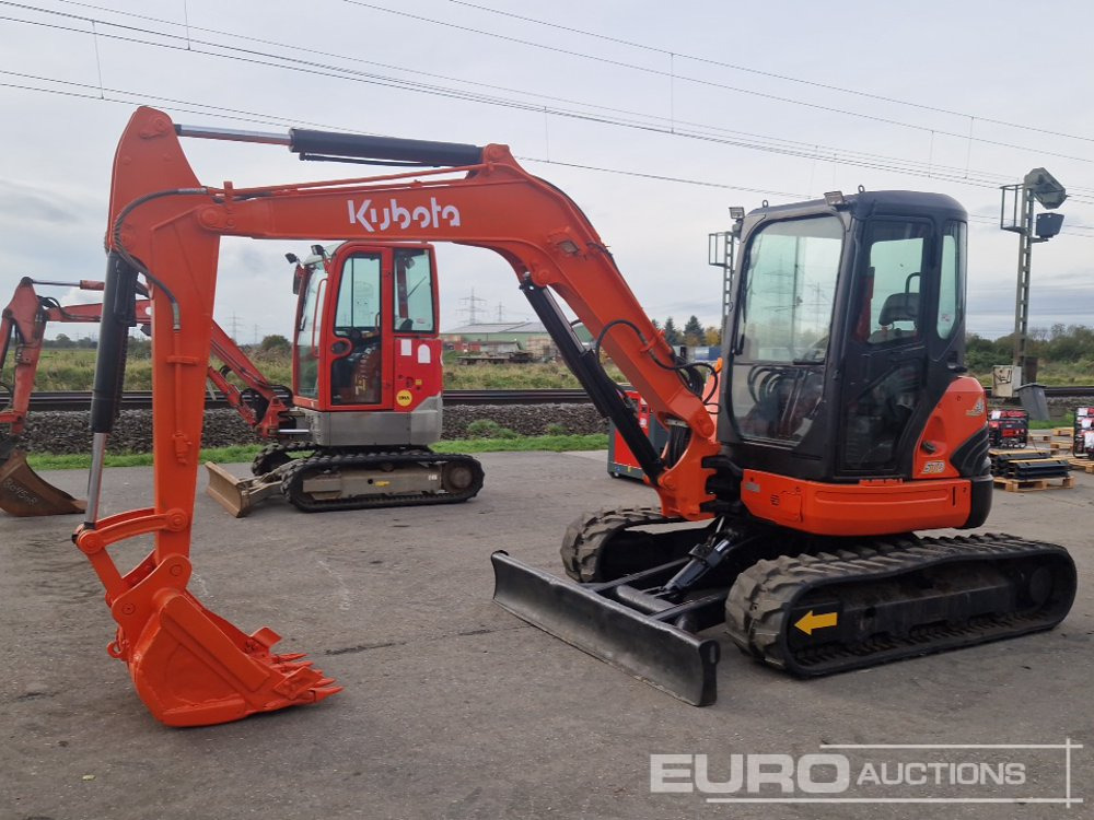 Kubota U55-4 - 미니 굴삭기 : 사진 1 Kubota U55-4 - 미니 굴삭기 : 사진 1