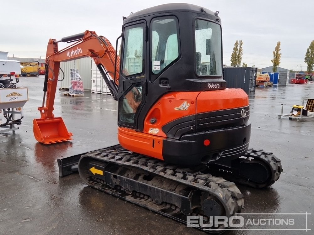 Kubota U55-4 - 미니 굴삭기 : 사진 3 Kubota U55-4 - 미니 굴삭기 : 사진 3