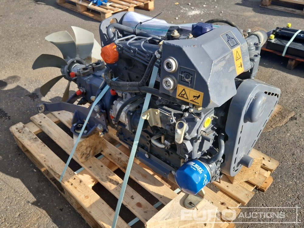 Kubota V2203 - 엔진 : 사진 2 Kubota V2203 - 엔진 : 사진 2