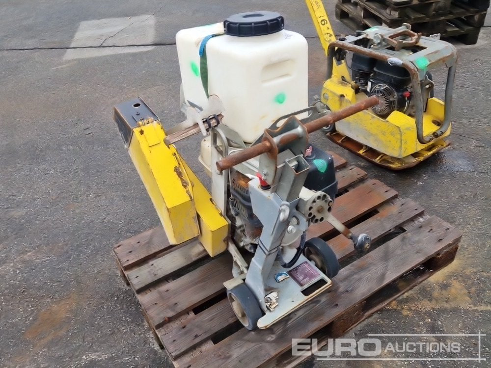 Lissmac COMPACTCUT 300P - 아스팔트 기계 : 사진 3 Lissmac COMPACTCUT 300P - 아스팔트 기계 : 사진 3