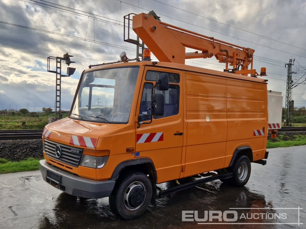 Mercedes 612D - 트럭 탑재 고가작업 플랫폼 : 사진 1 Mercedes 612D - 트럭 탑재 고가작업 플랫폼 : 사진 1