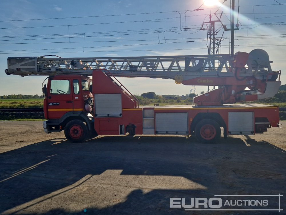 Renault M230TI 4x2 Firebrigade Access Truck, Manual Gearbox - 트럭 탑재 고가작업 플랫폼 : 사진 2 Renault M230TI 4x2 Firebrigade Access Truck, Manual Gearbox - 트럭 탑재 고가작업 플랫폼 : 사진 2