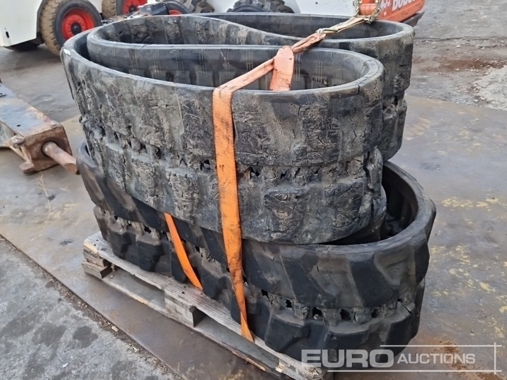 Rubber Tracks to suit Mini Excavator (2 of) - 조회하기 건설기계 용 : 사진 2 Rubber Tracks to suit Mini Excavator (2 of) - 조회하기 건설기계 용 : 사진 2