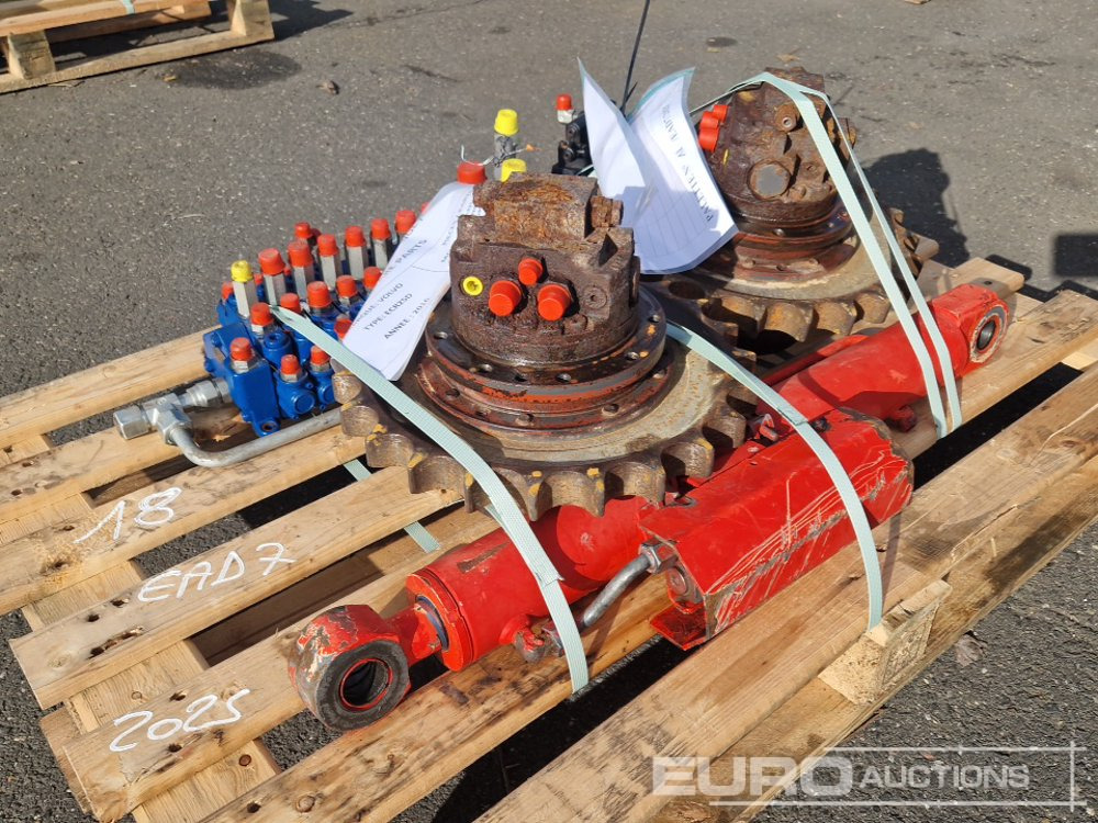 Spare Parts, Final Drive (2 of) Hydraulic Pump, Hydraulic Block, Cylinder to suit Volvo ECR25D - 예비 부속 굴착기 용 : 사진 2 Spare Parts, Final Drive (2 of) Hydraulic Pump, Hydraulic Block, Cylinder to suit Volvo ECR25D - 예비 부속 굴착기 용 : 사진 2