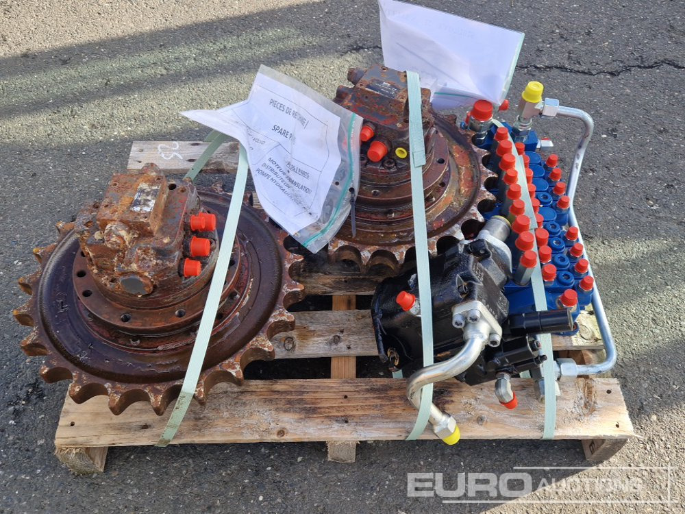 Spare Parts, Final Drive (2 of) Hydraulic Pump, Hydraulic Block to suit Volvo ECR25D - 예비 부속 굴착기 용 : 사진 1 Spare Parts, Final Drive (2 of) Hydraulic Pump, Hydraulic Block to suit Volvo ECR25D - 예비 부속 굴착기 용 : 사진 1
